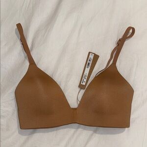 SKIMS demi t-shirt wireless bra